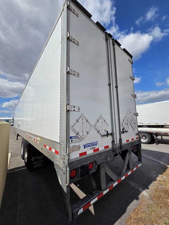 2021 VANGUARD DRY VAN TNH105621LAK Web image 1