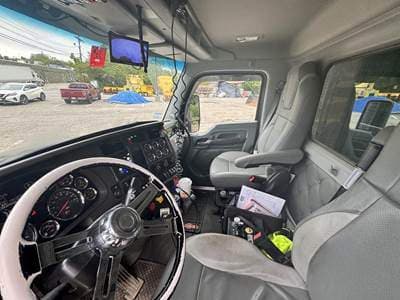 2019 Kenworth T880 image 6