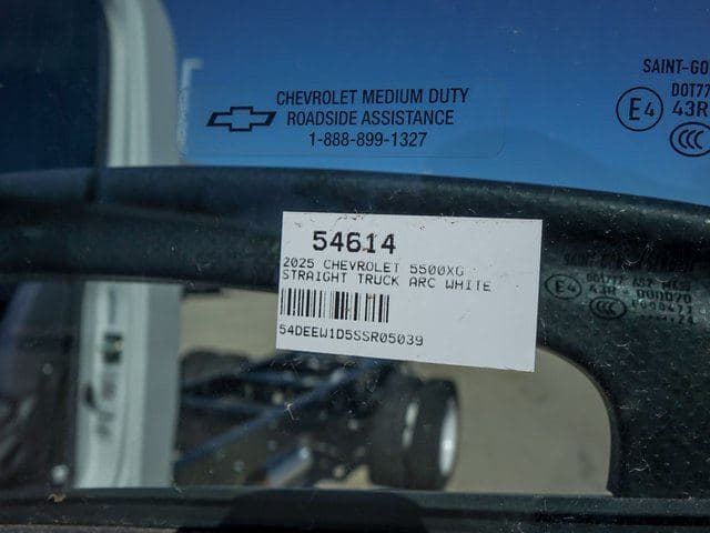 2025 Chevrolet 5500 XG LCF Gas Base image 14