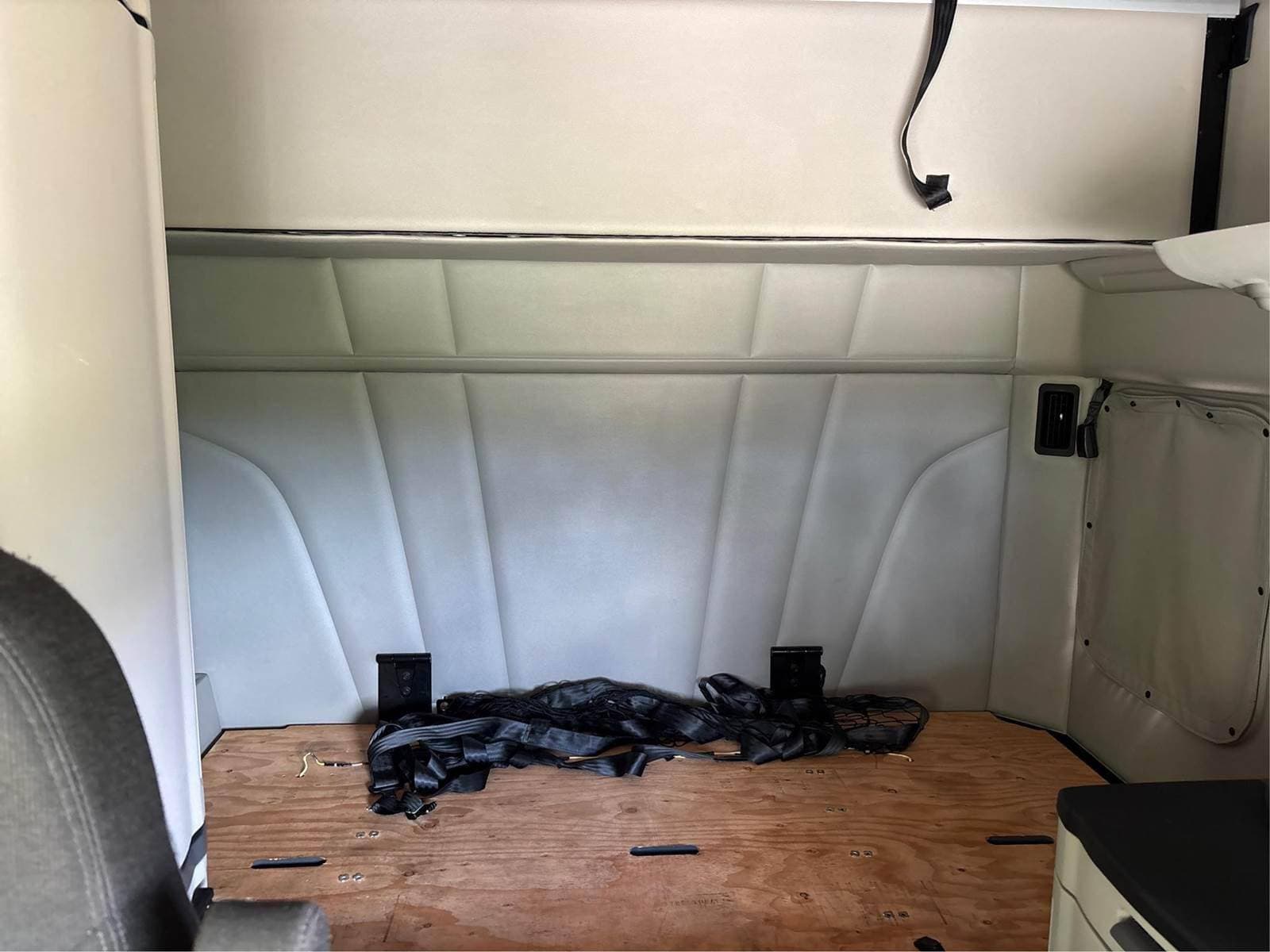 2021 Peterbilt 579 image 14