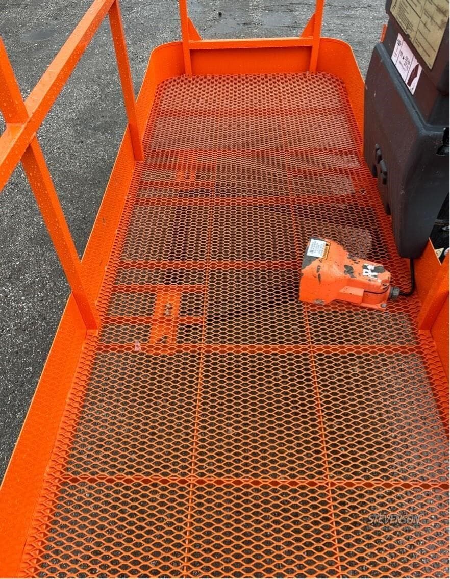 2017 JLG 660SJC PL5385 image 10