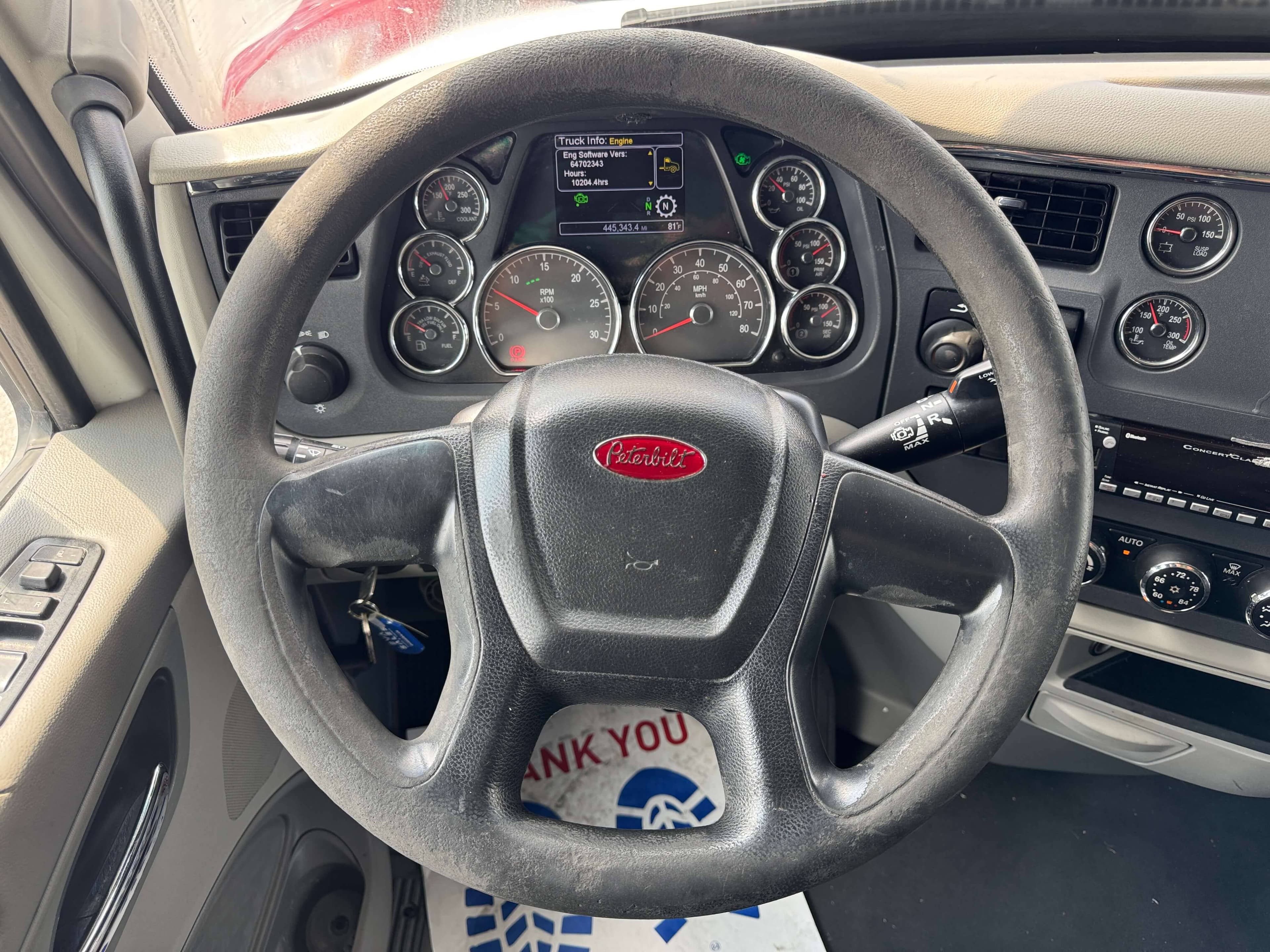 2022 Peterbilt 579 image 18