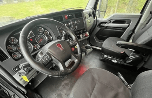 2020 Kenworth T680 image 5