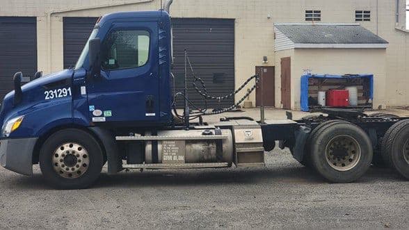 2023 Freightliner Cascadia 116 image 2