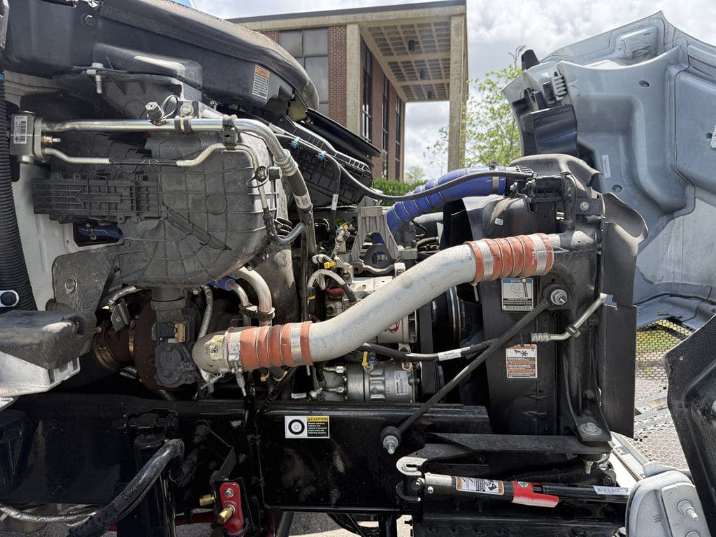 Used 2024 KENWORTH T280 image 27