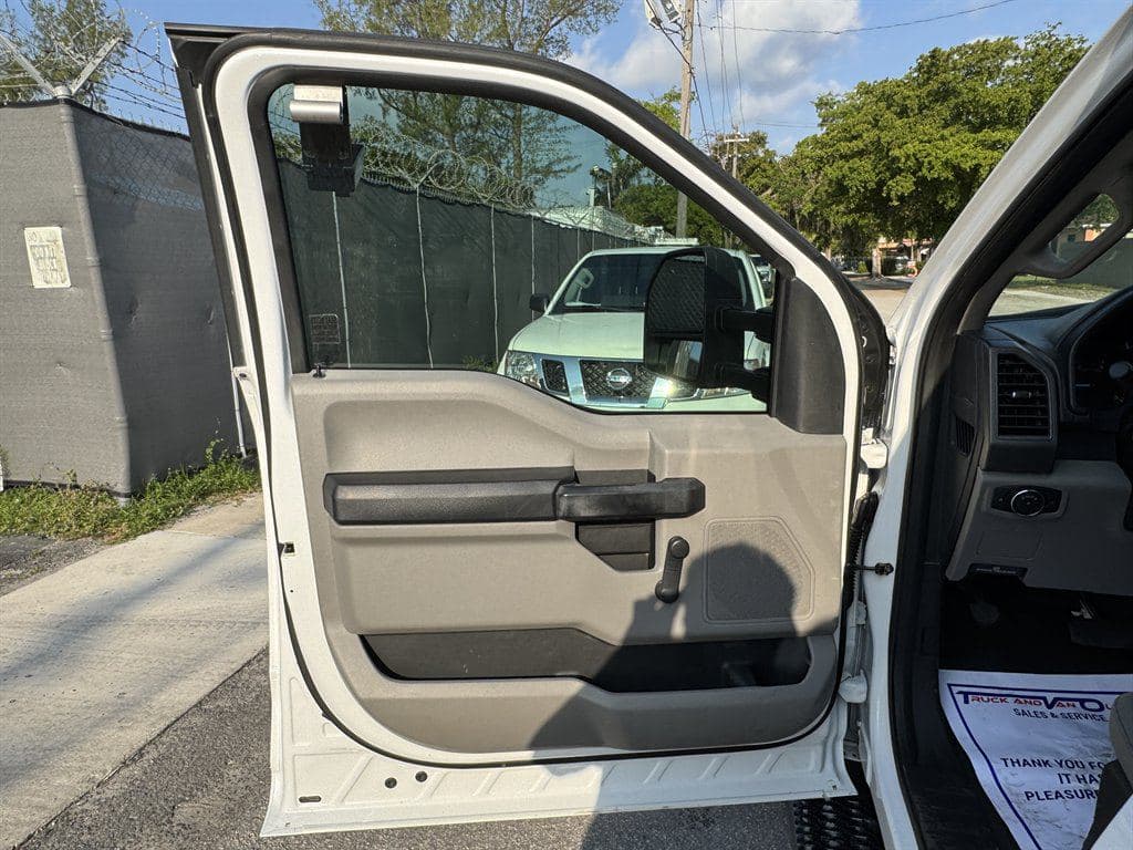 2018 Ford F550 image 41