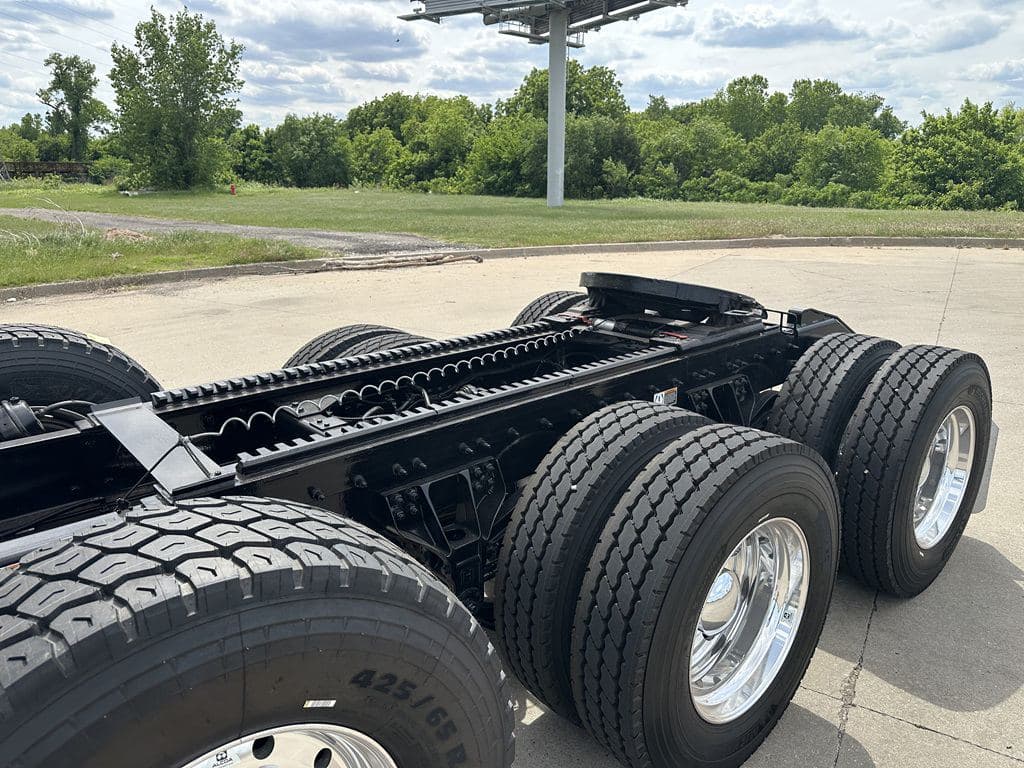 New 2027 KENWORTH T880S PH image 16