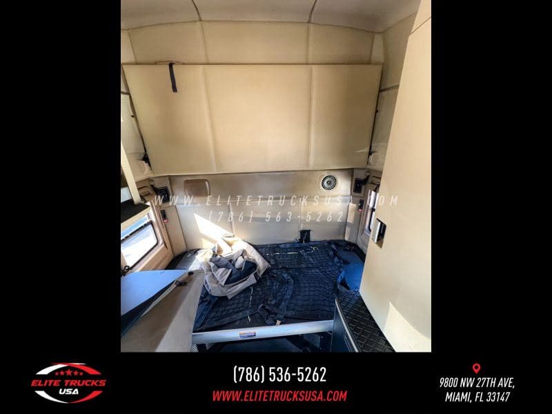 2019 Kenworth T600 image 26