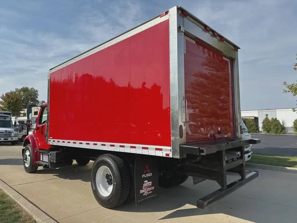 Used 2018 FREIGHTLINER Reefer/Refrigerated Truck, Catering Truck - Food Truck, Beverage Truck BUSINESS CLASS M2 106 image 4