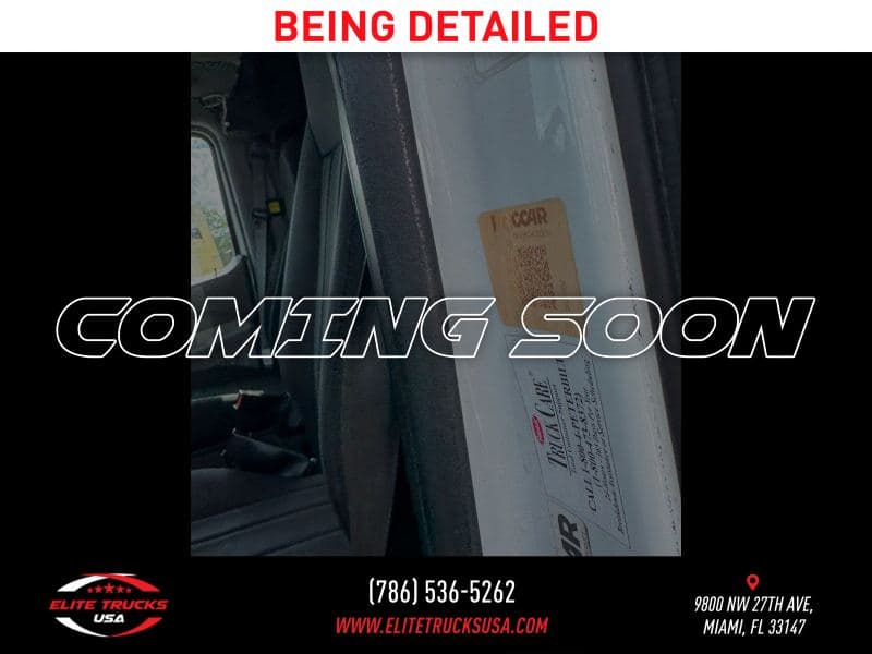 2019 Peterbilt 579 image 16