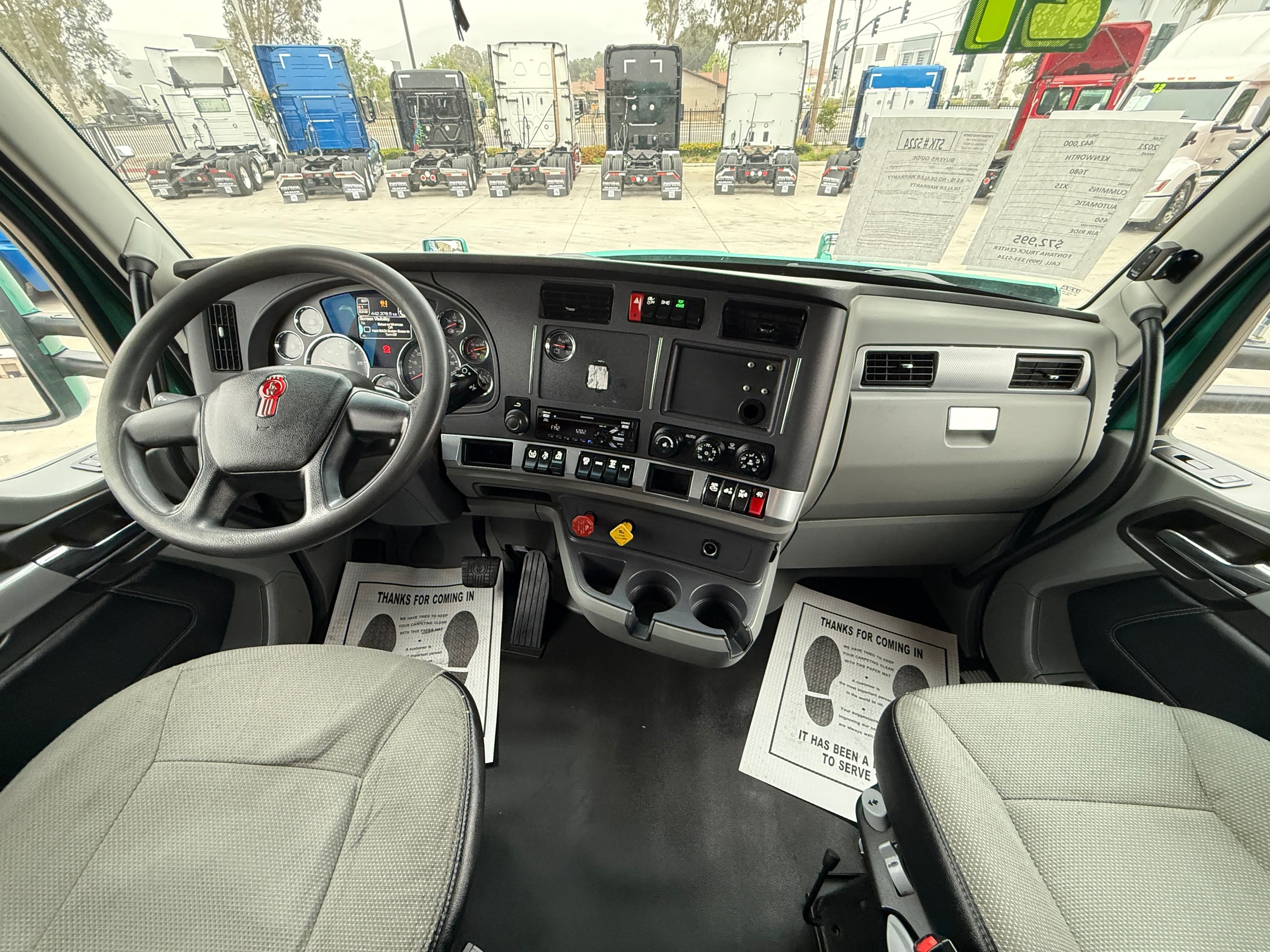 2021 Kenworth T680 image 20