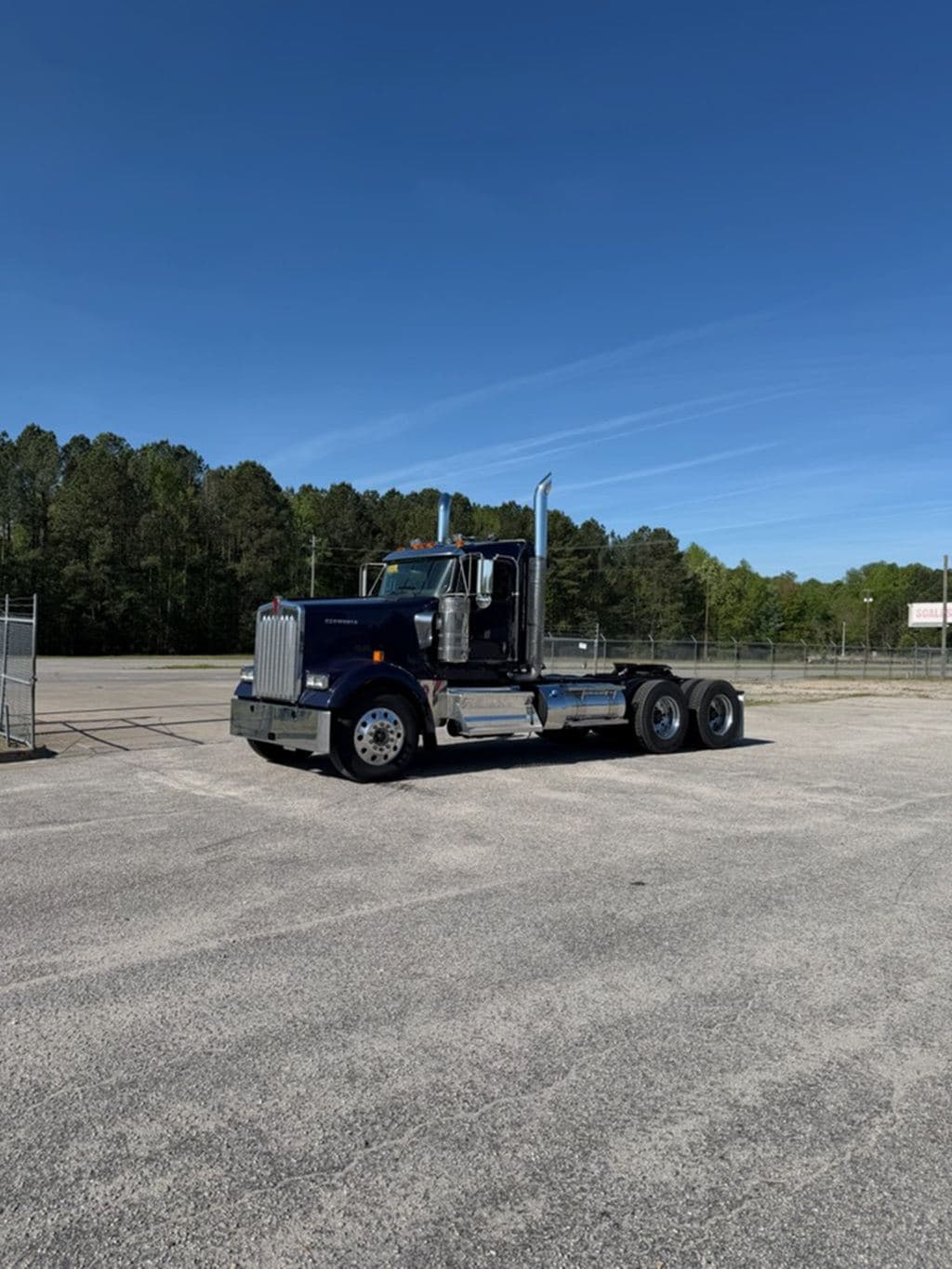 New 2027 KENWORTH W900L image 11