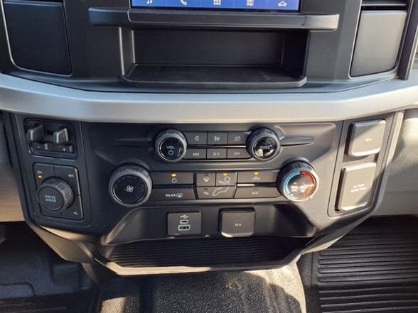 2024 Ford F550 image 17