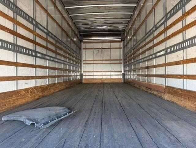 2020 Freightliner M2 image 6