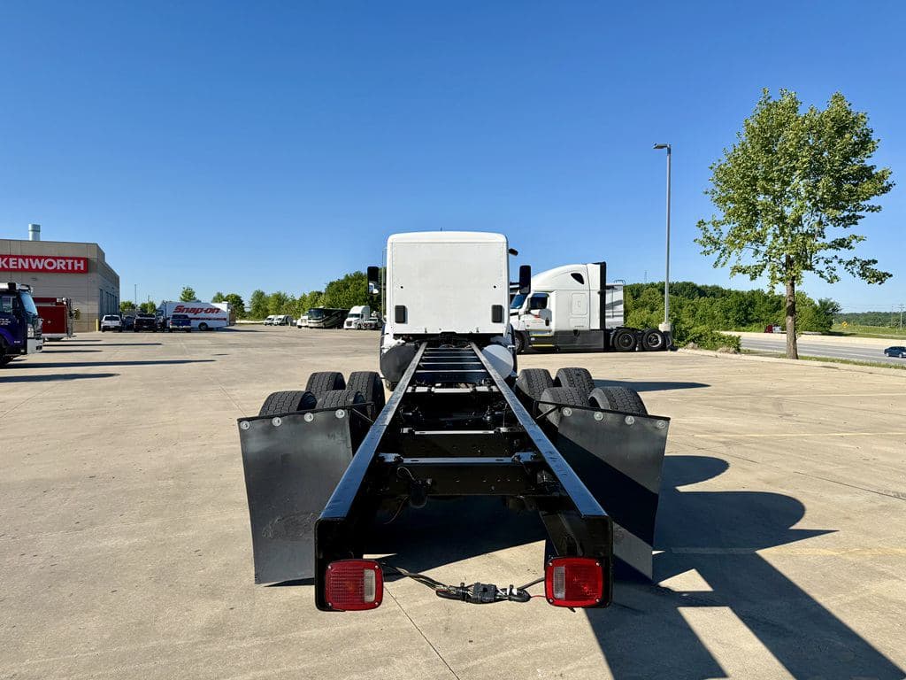 Used 2021 KENWORTH T880 image 17