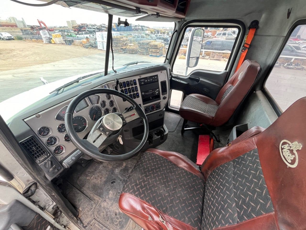 2016 Mack CXU (Pinnacle) image 5