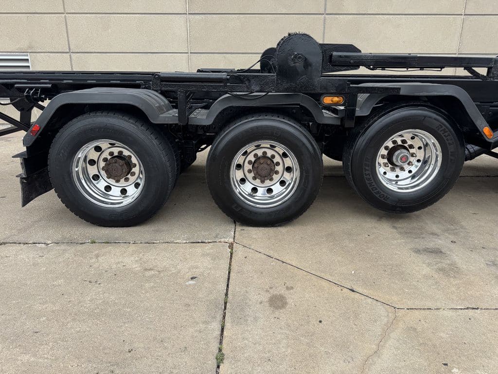 Used 2016 INTERNATIONAL 5900 image 18