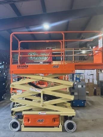 2016 JLG 1930ES image 2