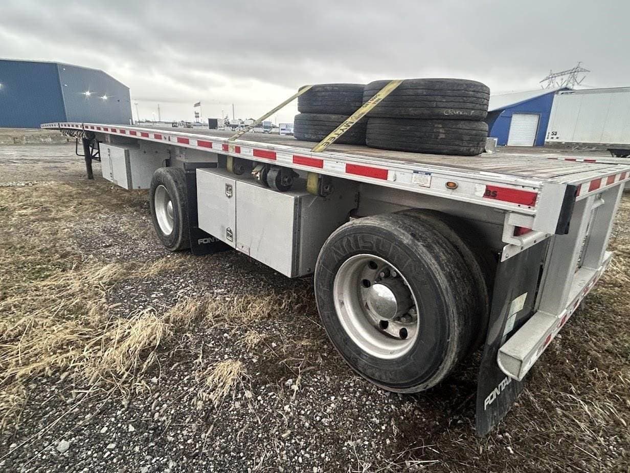 2019 Fontaine 48x102 Aluminum Flatbed Trailer - Air Ride, Spread Axle image 3