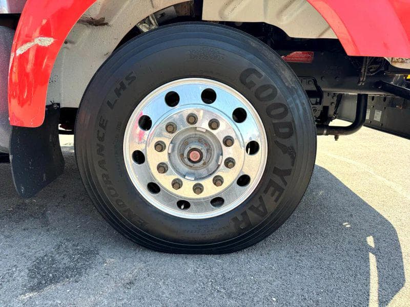 2017 Western Star 4900 image 19