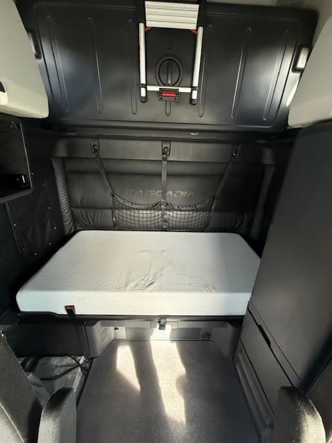 2023 Freightliner Cascadia image 9