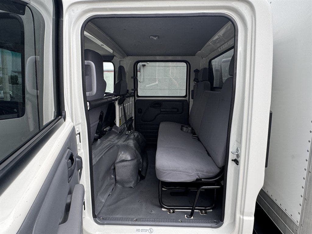 2021 Isuzu NPR XD image 50