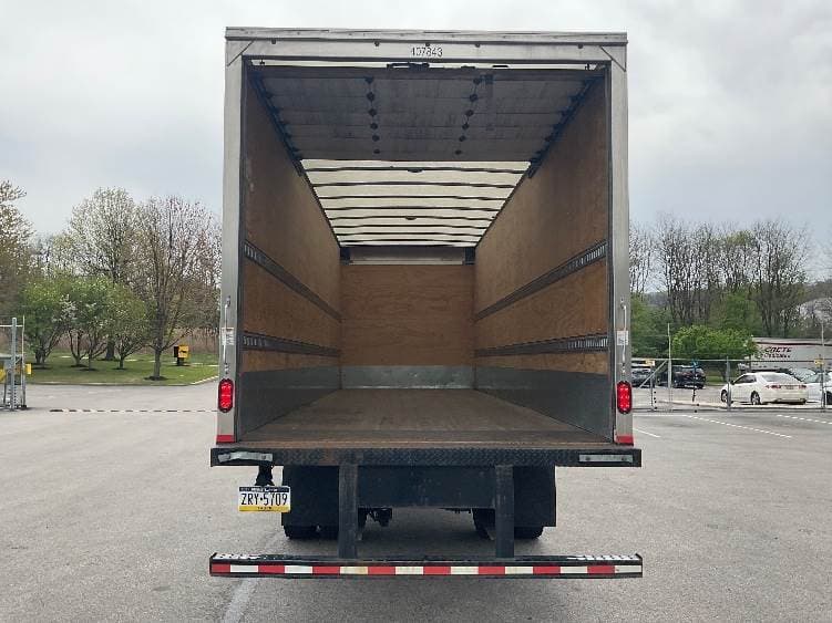 2022 International MV607 Box Truck - 220HP, 6 Speed Automatic, Roll up Door image 8