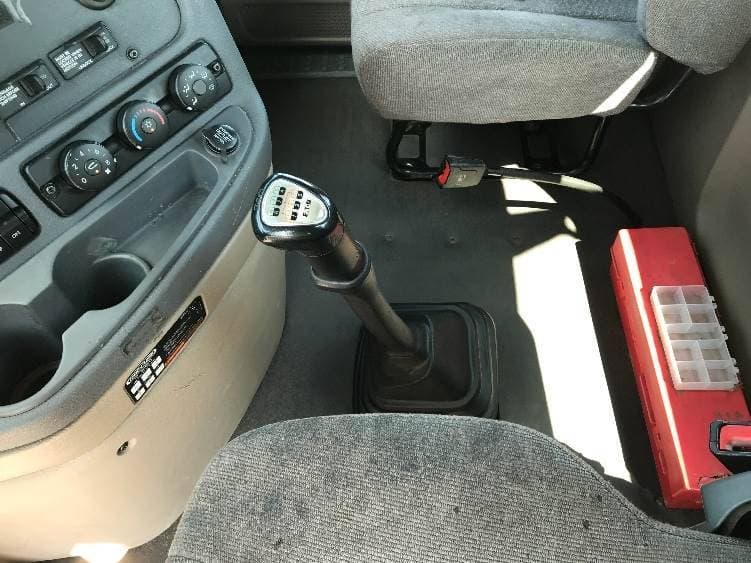 2018 Freightliner Cascadia image 3