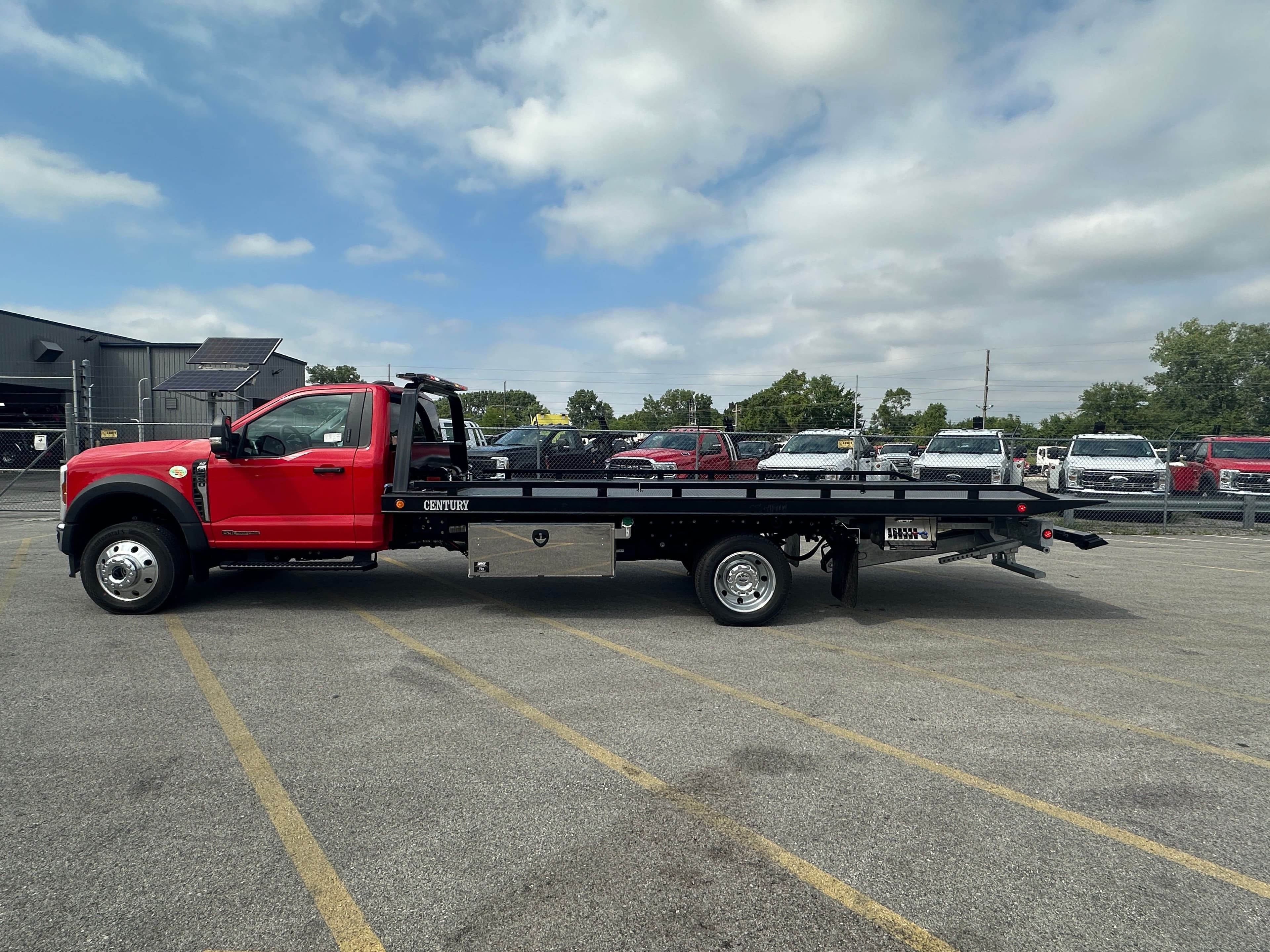 2024 Ford F-550 F Series Super Duty XLT WITH A 19.5' CENTURY STEEL  (SK#: 6043C)  image 3