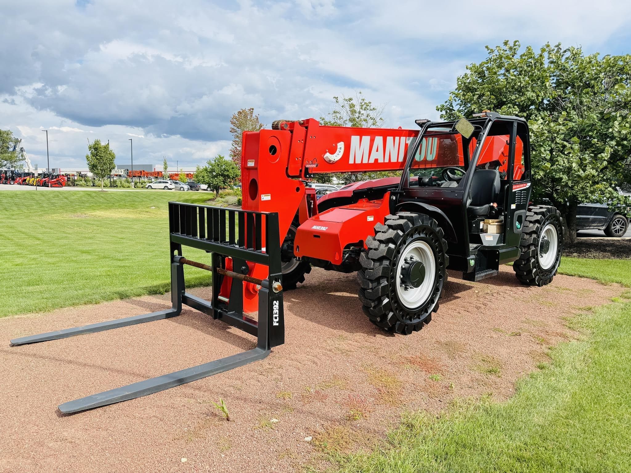 2025 MANITOU MTA842 MH1392 image 1