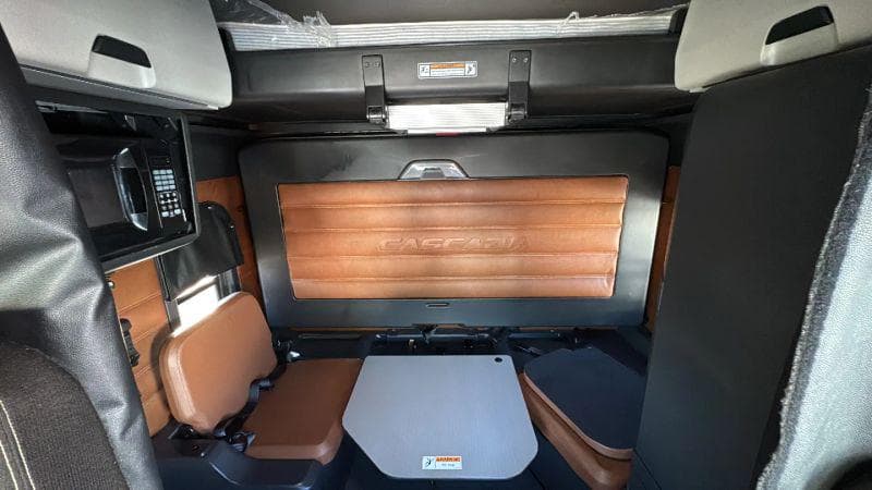 2021 Freightliner Cascadia image 38