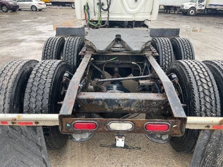 2018 Freightliner Cascadia image 6