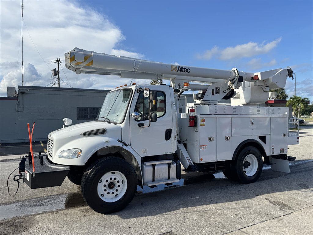 2016 Freightliner M2 106 image 5