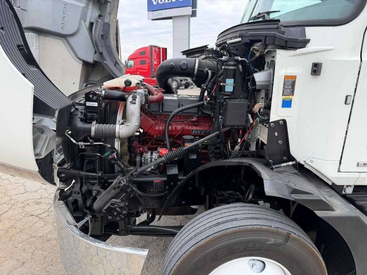 Used 2020 MACK ANTHEM Conventional - Day Cab in Fort Worth, TX image 15