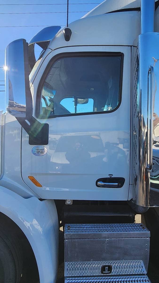 2014 Peterbilt 365 image 13