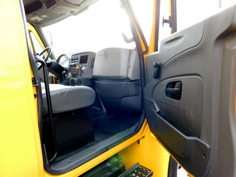 2019 International 4300 image 28