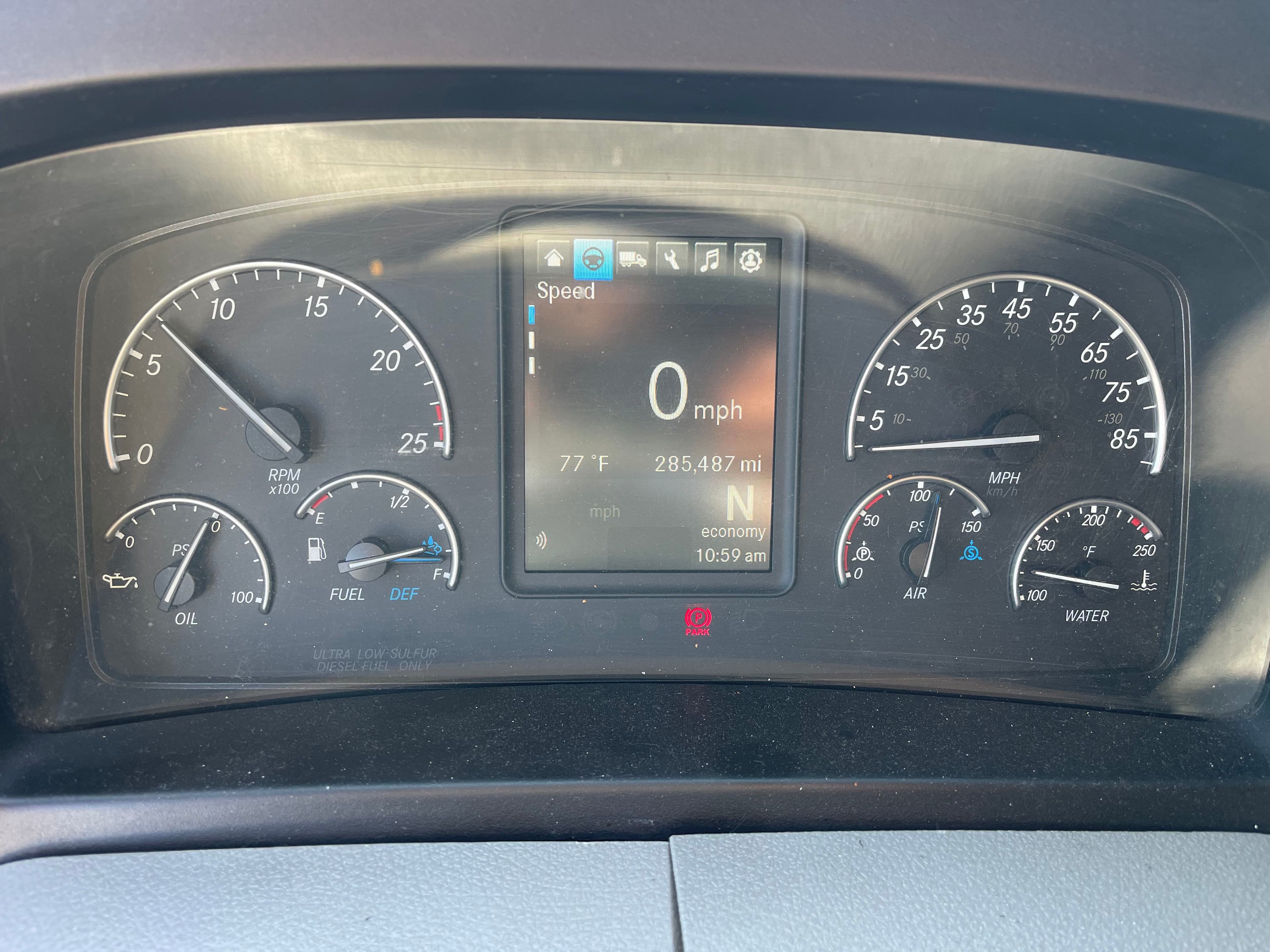 2022 Freightliner Cascadia 126 image 11