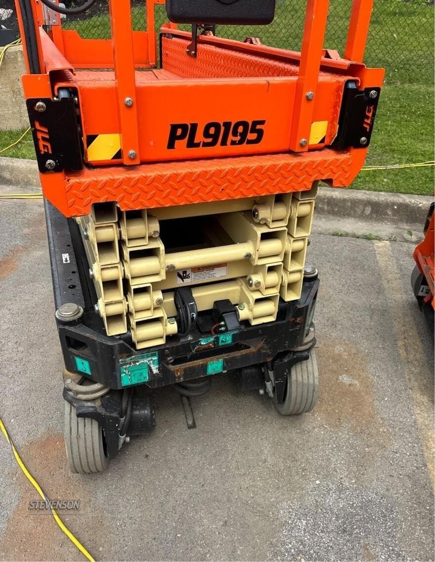 2021 JLG R1932i PL9195 image 6