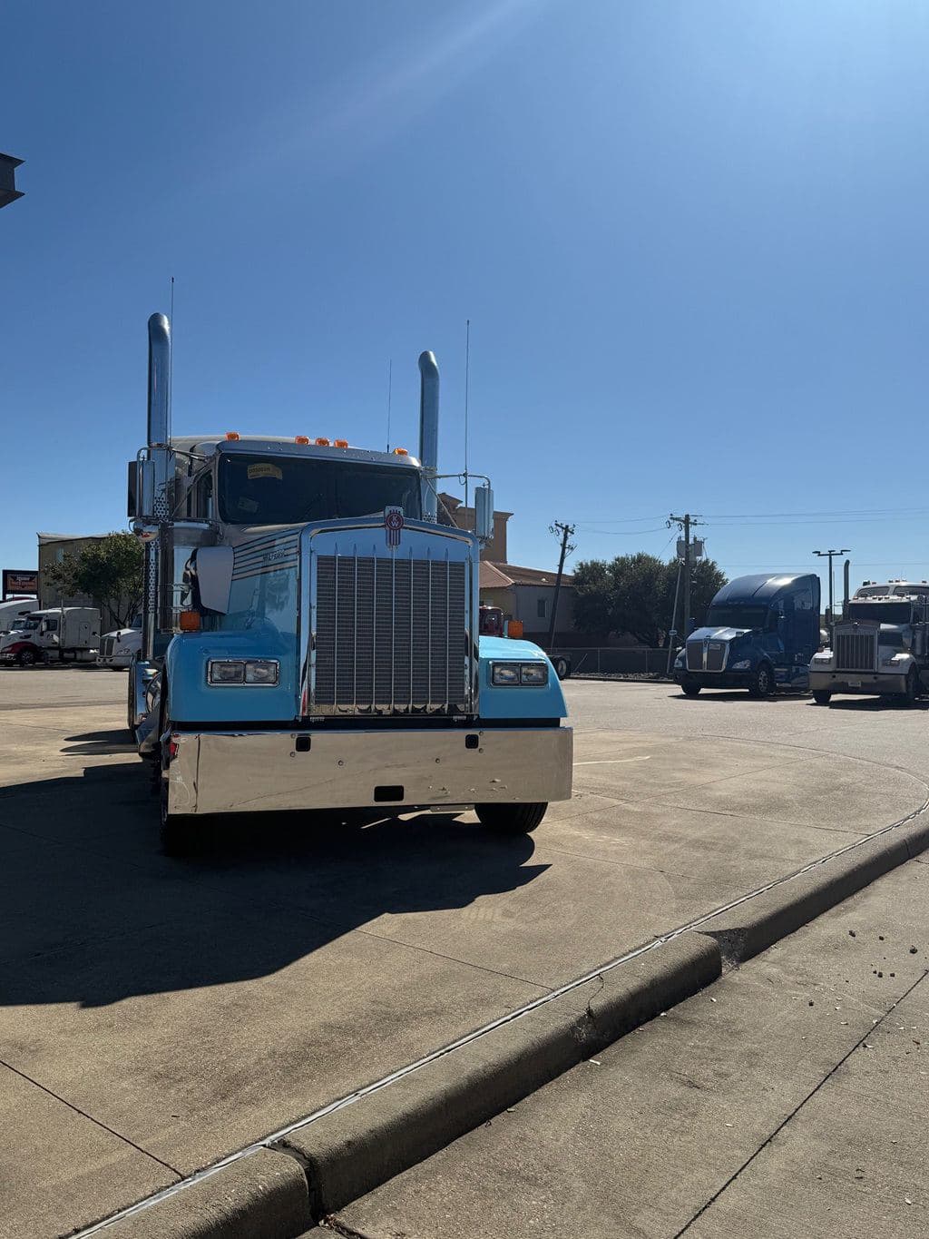 New 2026 KENWORTH W900L image 10