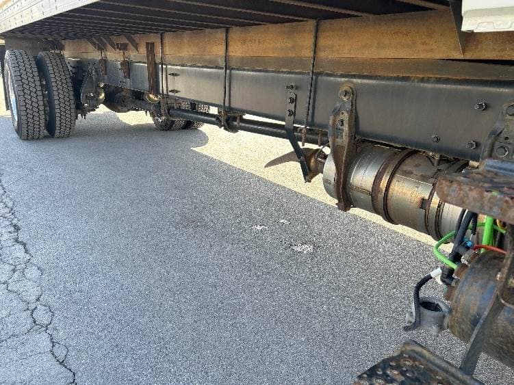 2022 International MV607 Box Truck - 220HP, 6 Speed Automatic, Roll up Door image 14