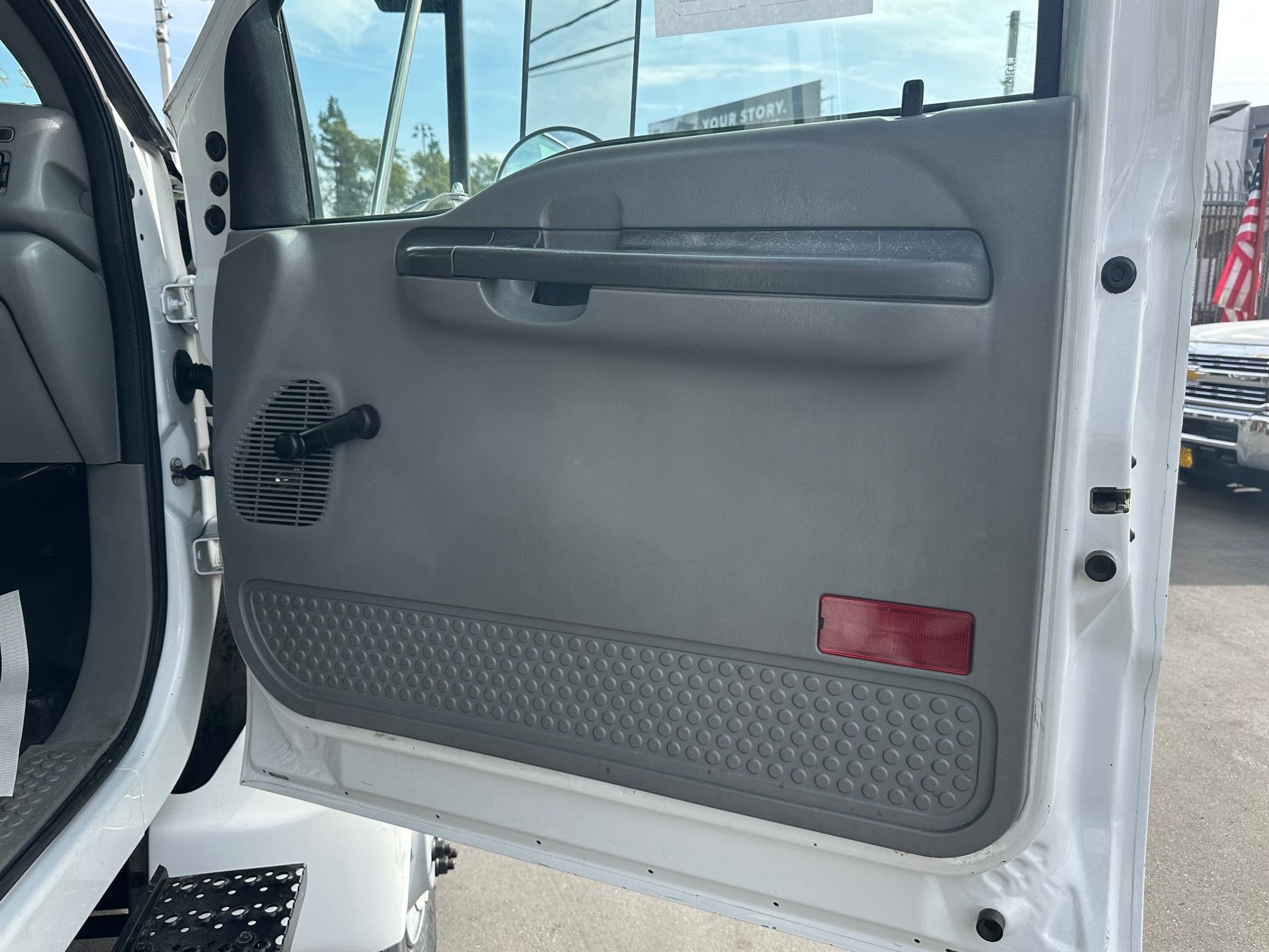 2010 Ford F-750 Forestry Tree Truck image 50