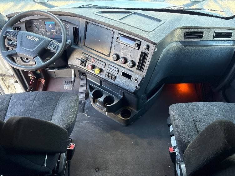 2024 Freightliner Cascadia 126 image 5