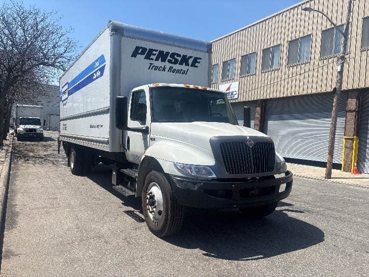 2022 International MV607 Box Truck - 220HP, 6 Speed Automatic, Roll up Door image 1