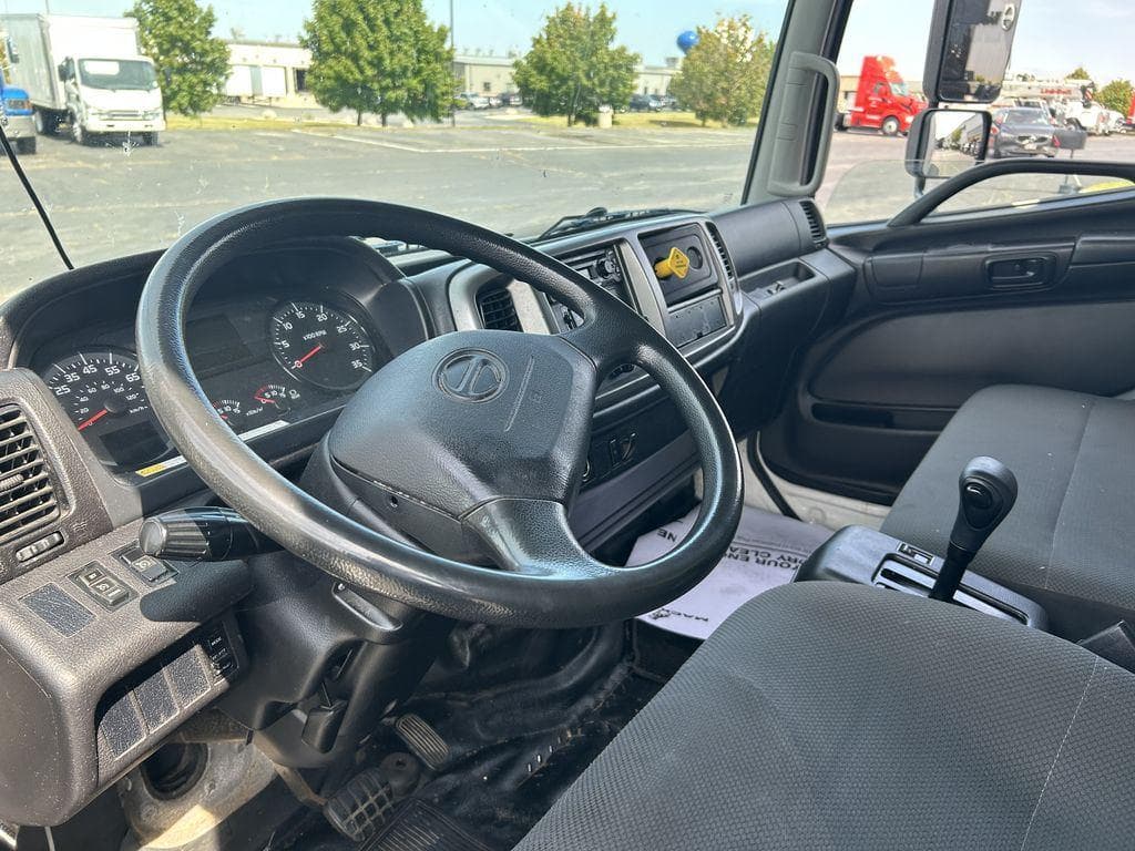 2020 Hino Conventional Type Truck image 9