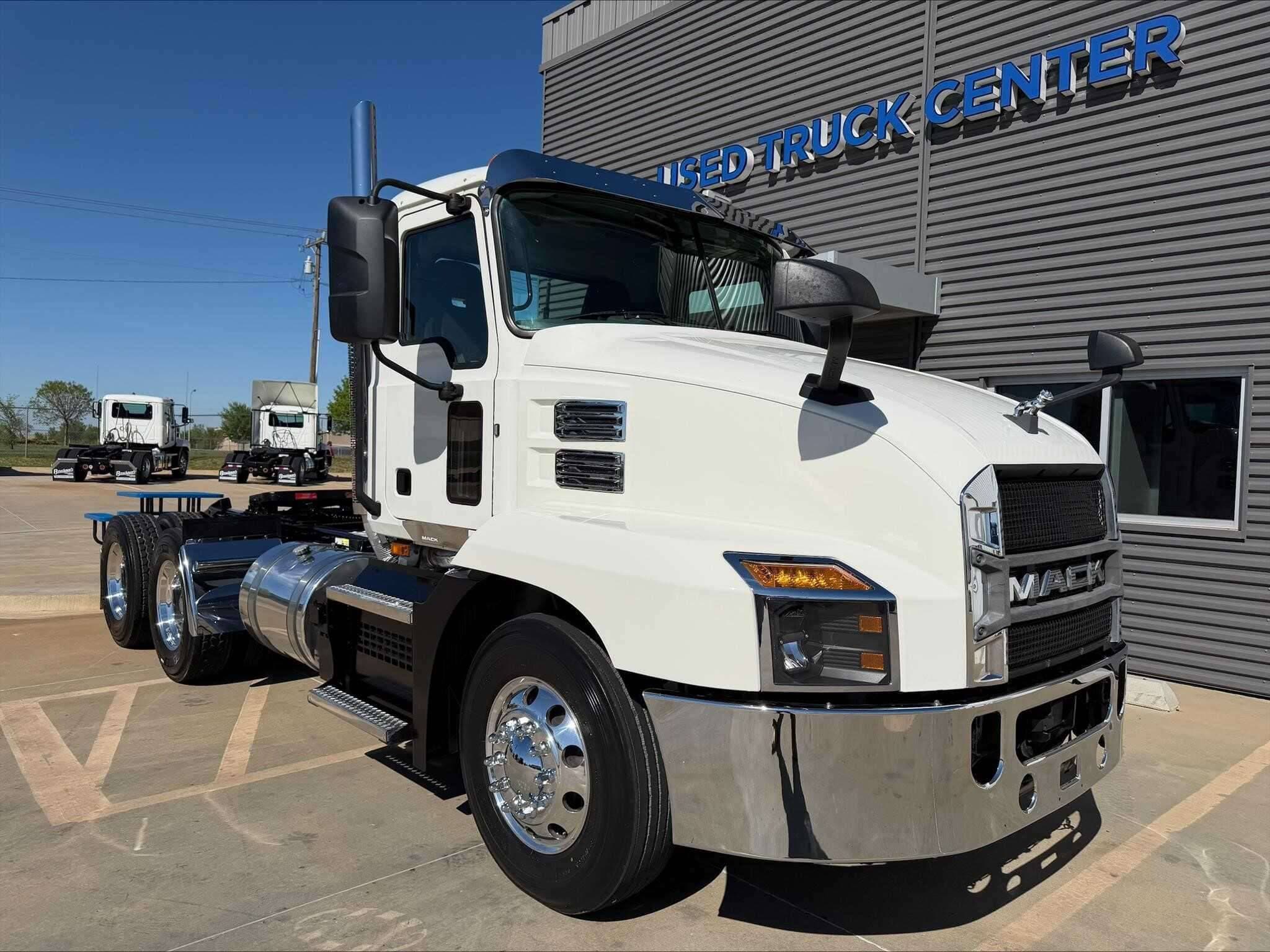 Used 2020 MACK ANTHEM Conventional - Day Cab in Oklahoma City, OK image 3