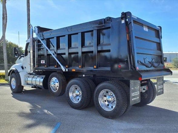 2025 Kenworth T880 image 5