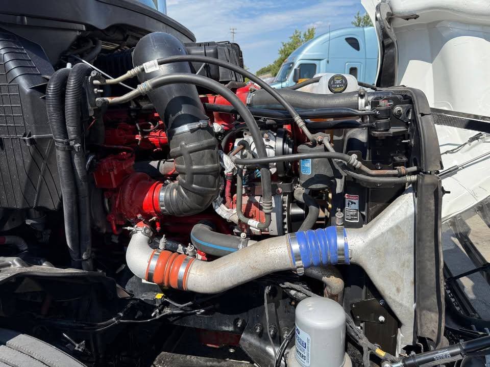 2019 Freightliner Cascadia image 9