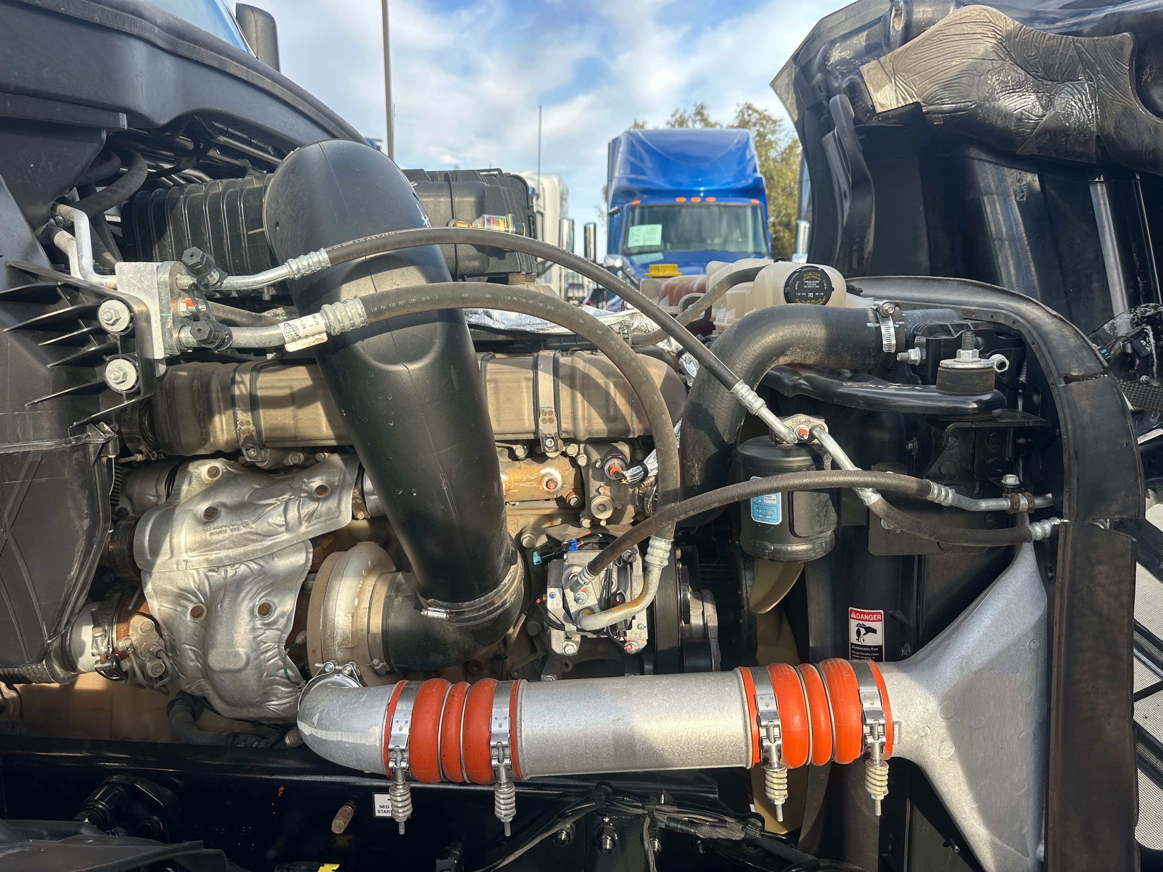 2021 Freightliner Cascadia 126 image 22