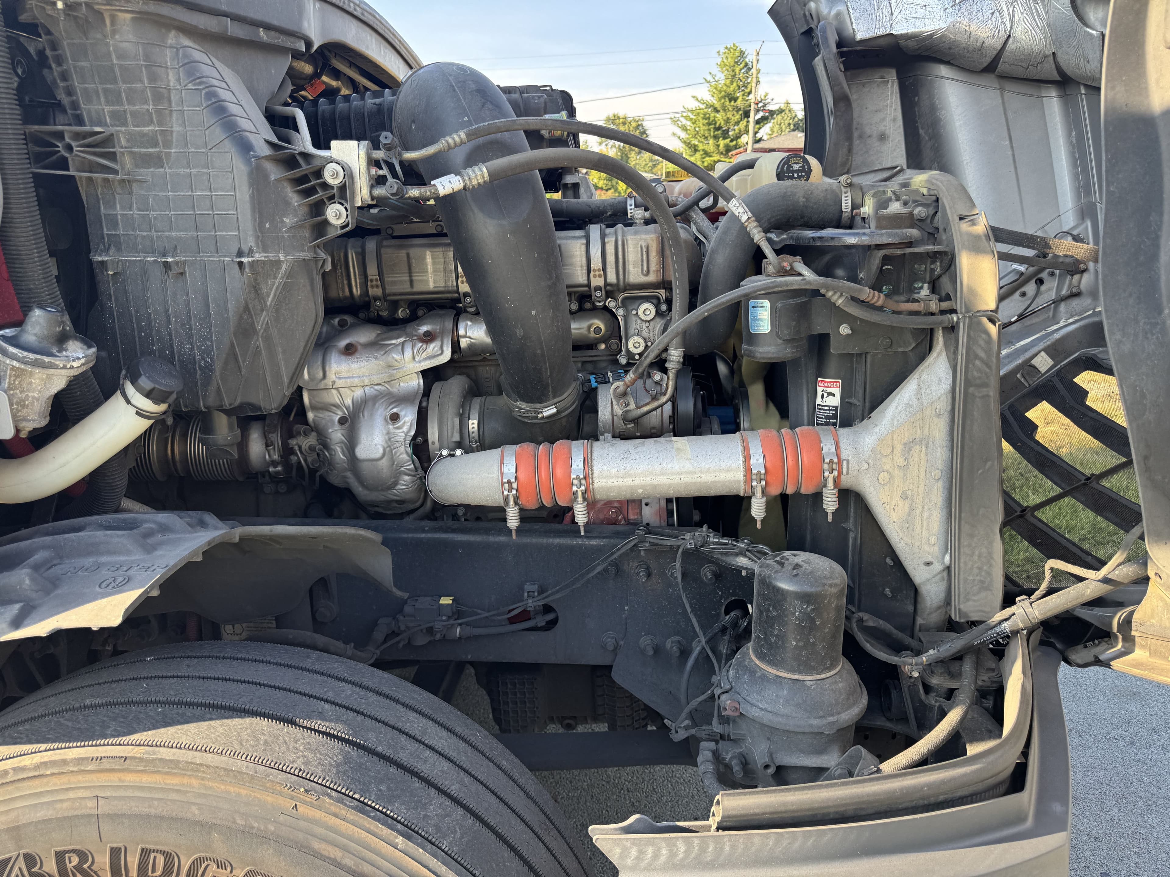 2021 Freightliner Cascadia 126 image 7