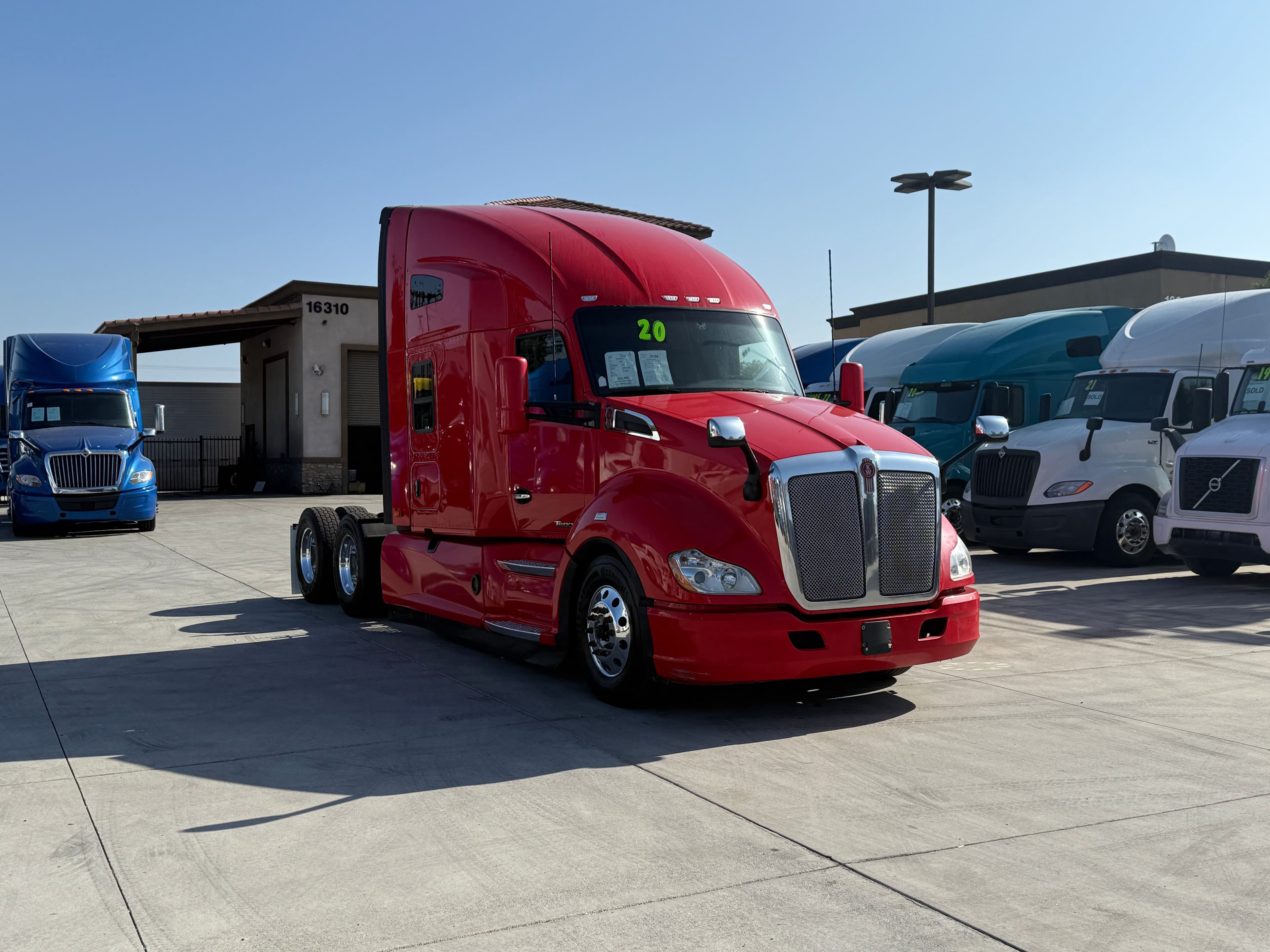 2020 Kenworth T680 image 3